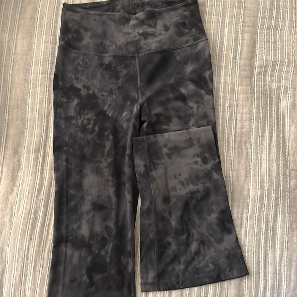 Groove pants . 25” length . size 8